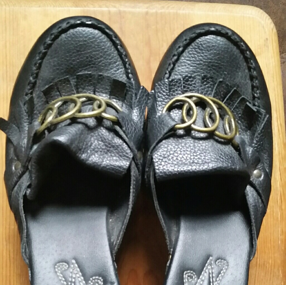 TRUFLEX Black Heeled Mules Shoes